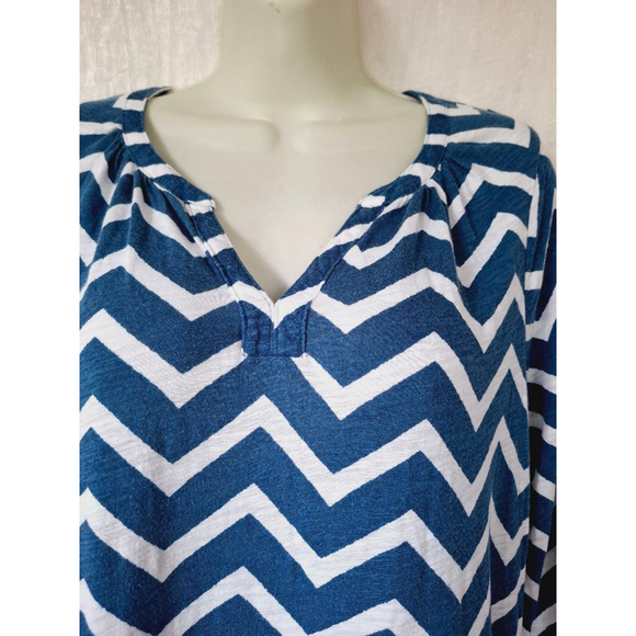 Lucky Brand chevron blue white sz large v neck soft knit blouse - Picture 2 of 6